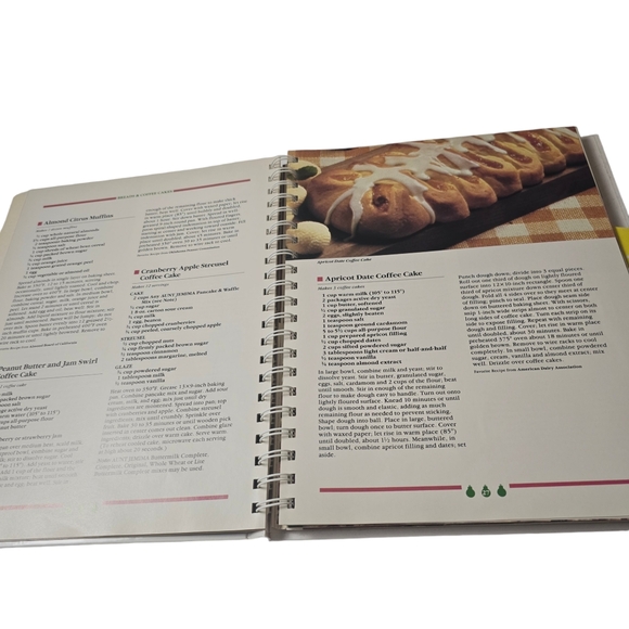 Treasury Of Christmas Recipe Collection 3 Books In One Gifts From The Kitchen - Picture 9 of 11